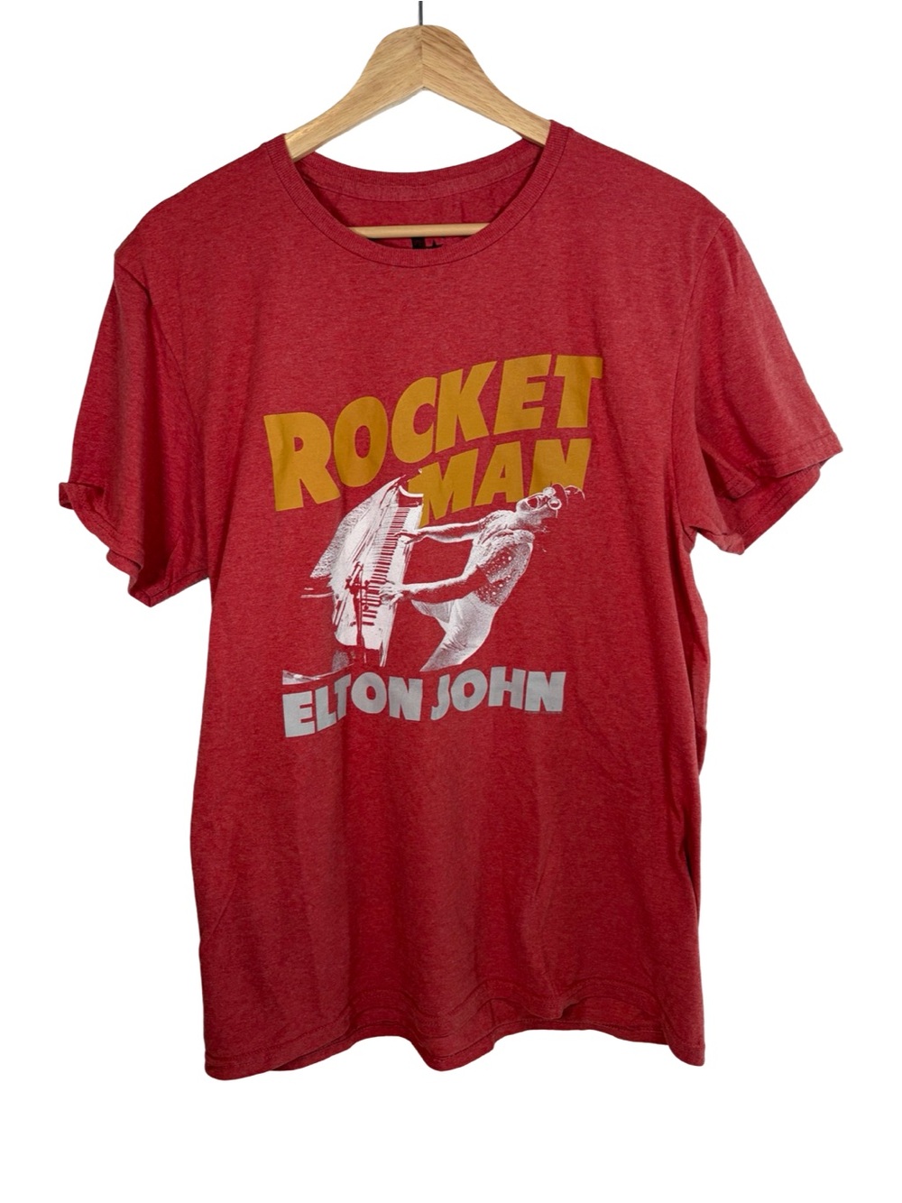 ELTON JOHN ROCKET MAN SHORT SLEEVE RED T SHIRT MEDIUM